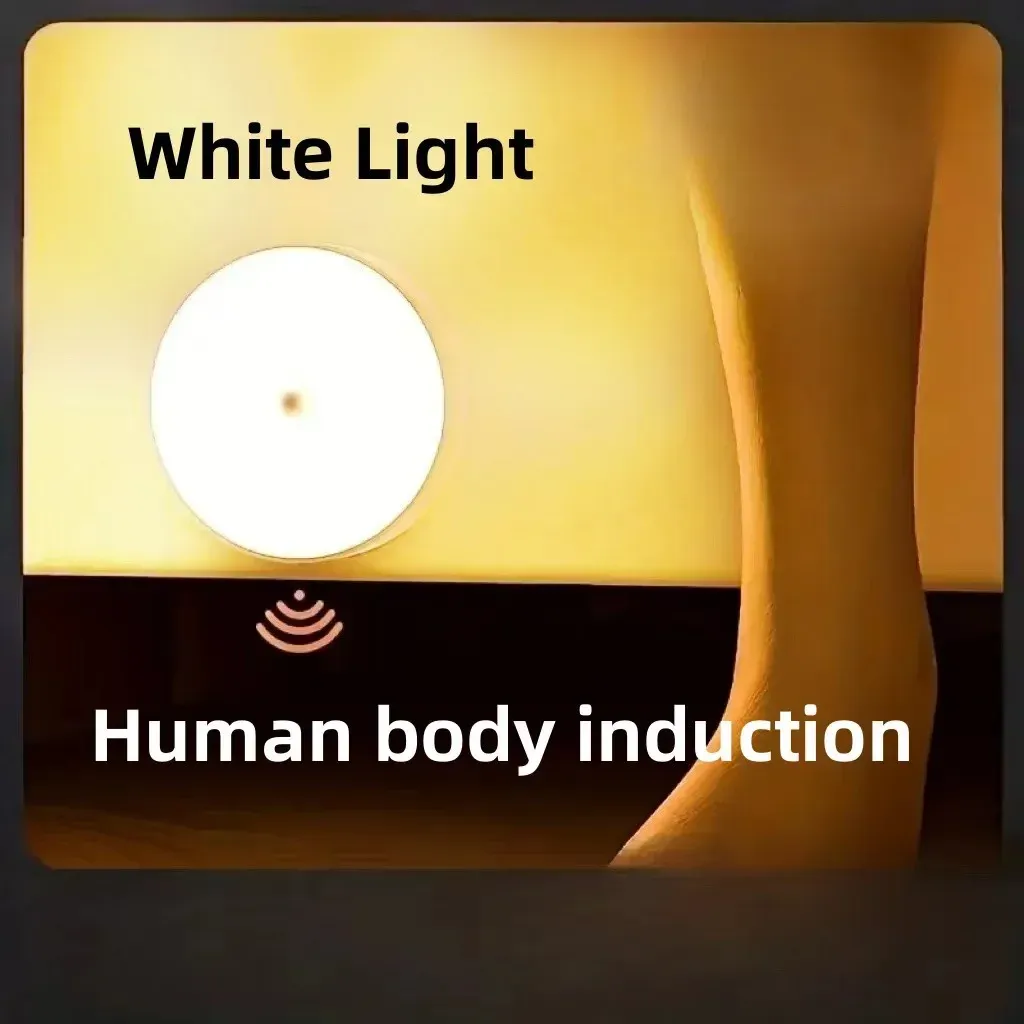 Lampe de nuit éclairant un couloir