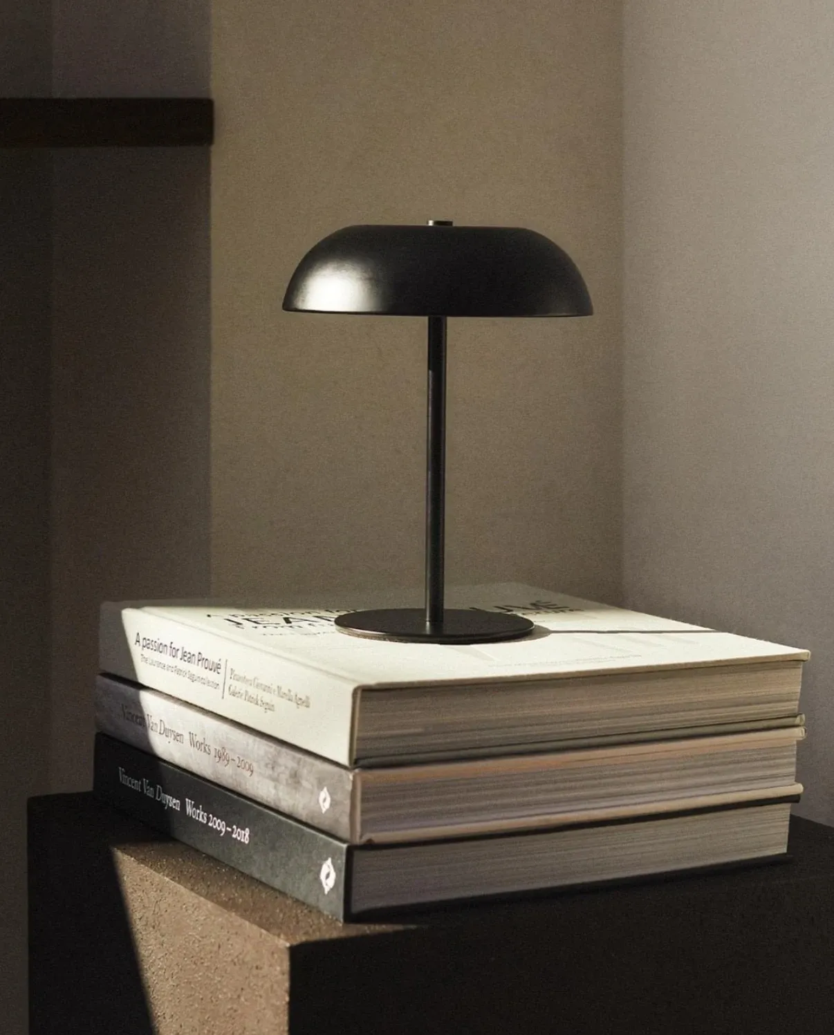 Lampe tactile sans fil, portable, à intensité variable et 3 couleurs, lampe de table LED rechargeable en métal pour chambre, bureau et décoration d'intérieur 6