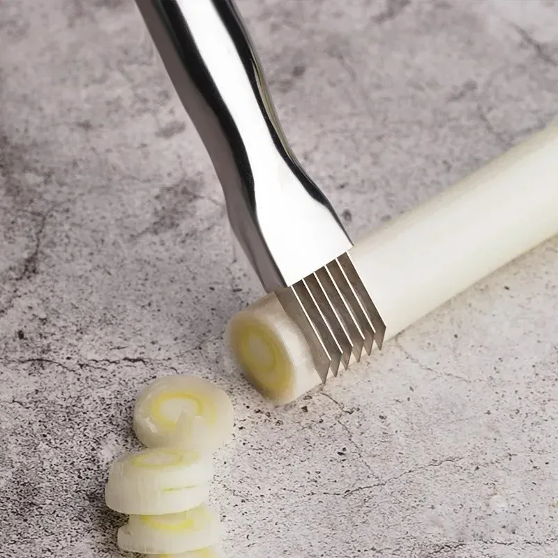 Couteau de cuisine en acier inoxydable à manche courbé pour hacher les oignons verts et les légumes 3