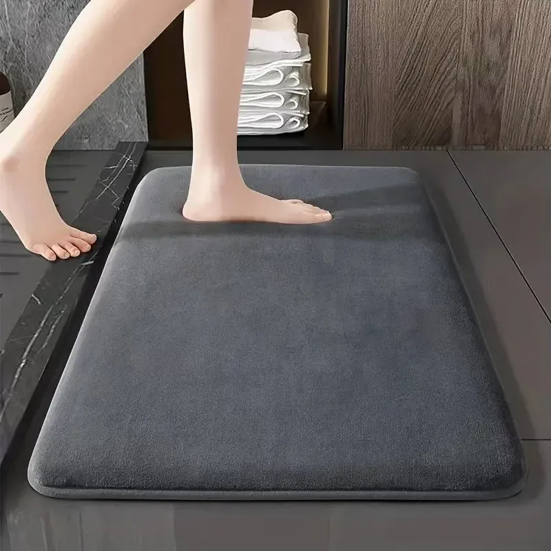 Tapis de bain absorbant antidérapant en velours corail 9