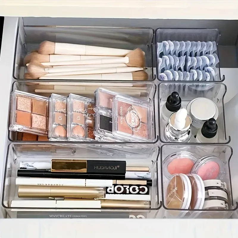 Rangement cosmétiques en plastique transparent