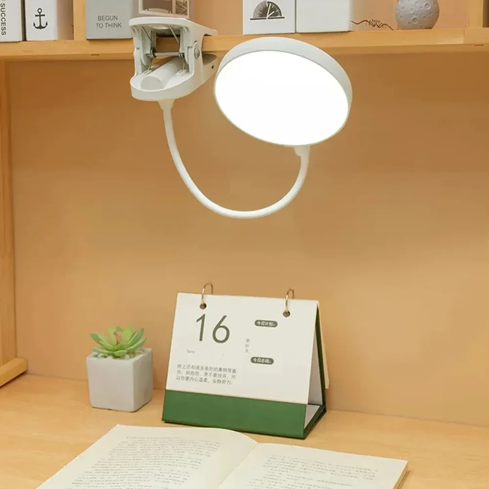 Lampe de table LED portable à pince, rechargeable par USB, avec 3 modes de luminosité et commande tactile, idéale pour la lecture au lit et la protection des yeux 2