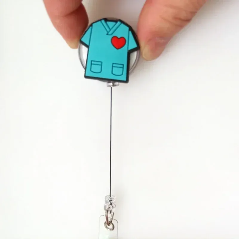 Porte-badge rétractable en situation d'utilisation