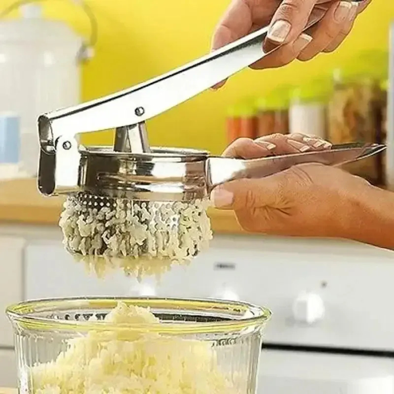 Presse-pommes manuel en acier inoxydable pour la cuisine 3