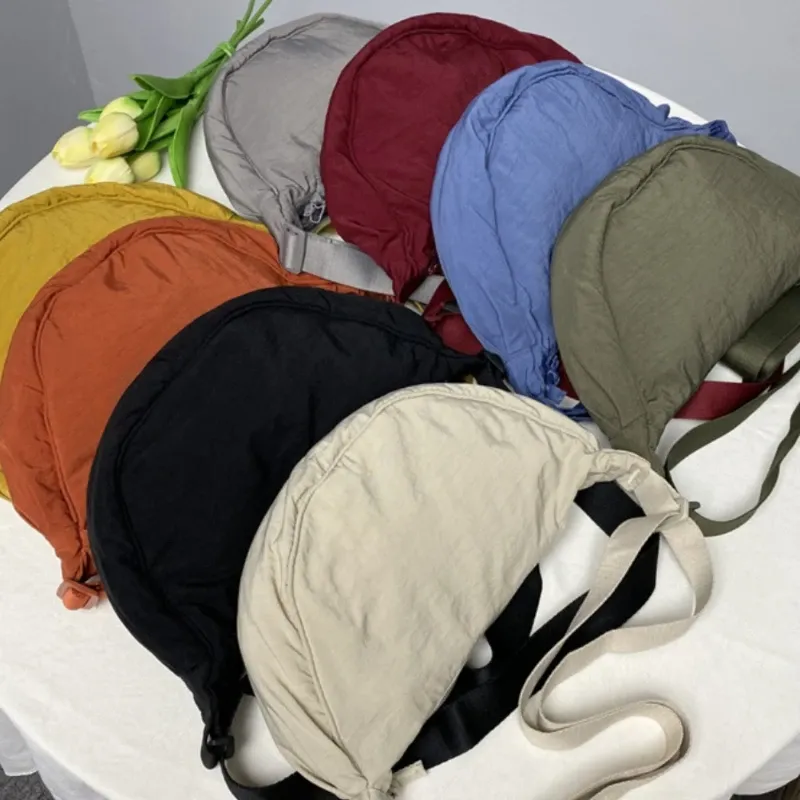 Sac à bandoulière Hobo en nylon décontracté pour femme, forme demi-lune 2