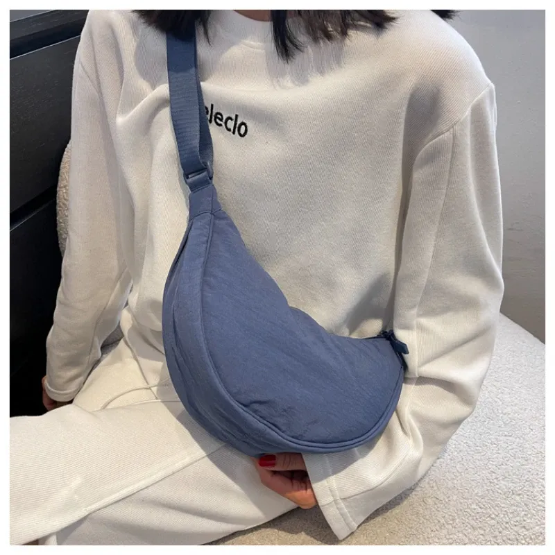 Sac à bandoulière Hobo en nylon décontracté pour femme, forme demi-lune 3