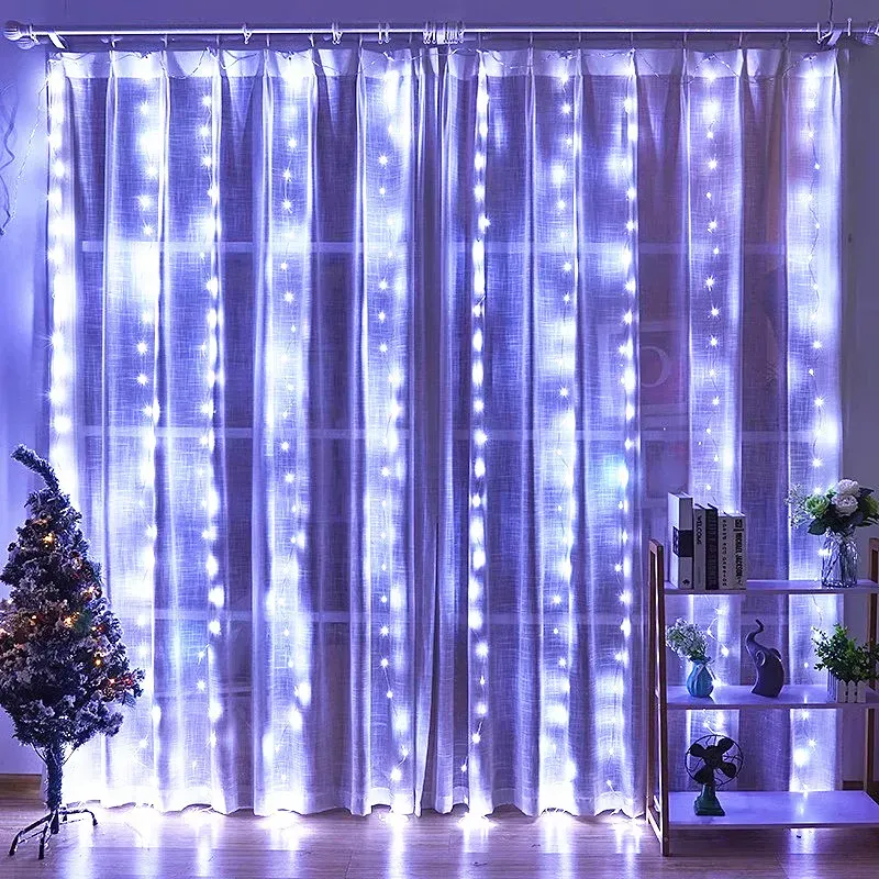 Ambiance lumineuse du rideau LED dans un intérieur