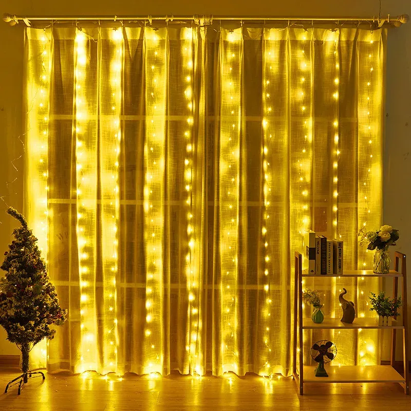 Rideau lumineux LED en fil de cuivre argenté