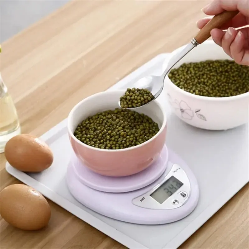 Balance électronique à usage culinaire