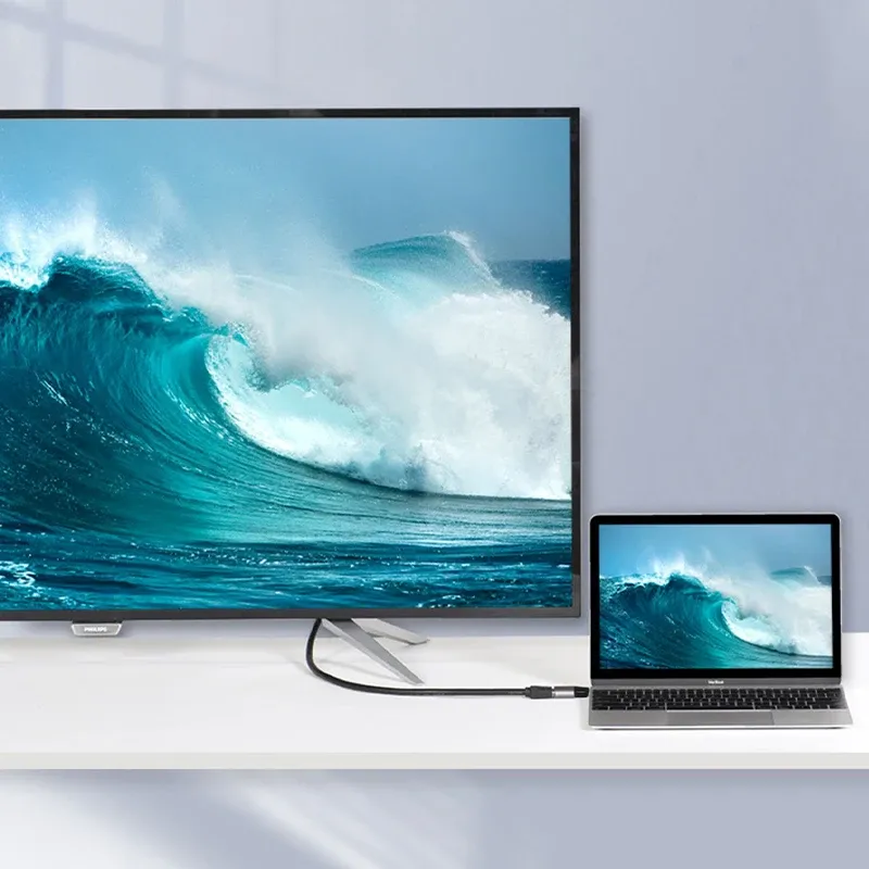 Adaptateur vidéo USB-C vu sous un autre angle