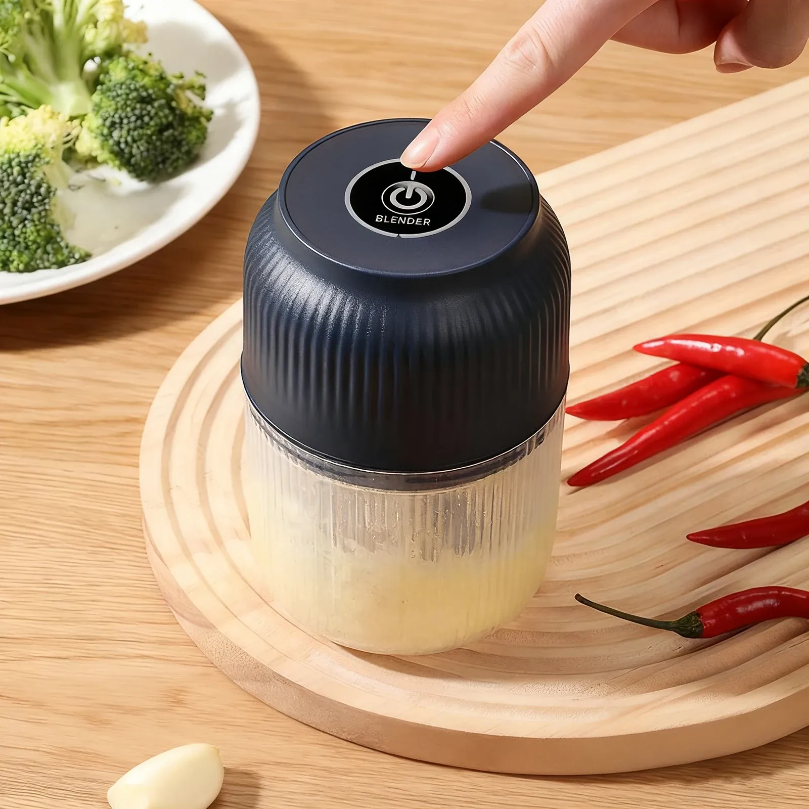 Mini hachoir électrique USB 320 ml pour ail, piment, gingembre et légumes – Outil de cuisine polyvalent 5