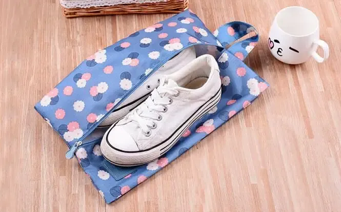 Sac à chaussures de voyage étanche en situation