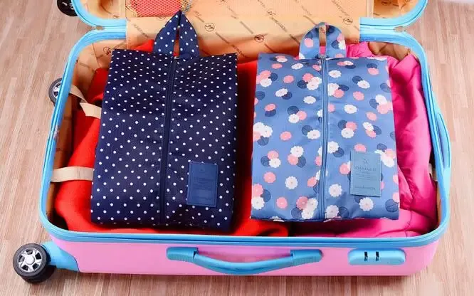 Vue d'ensemble du sac à chaussures de voyage étanche pliable