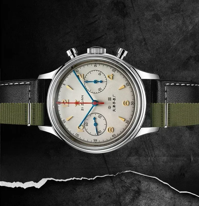 Montre pilote vintage pour homme, porté au poignet