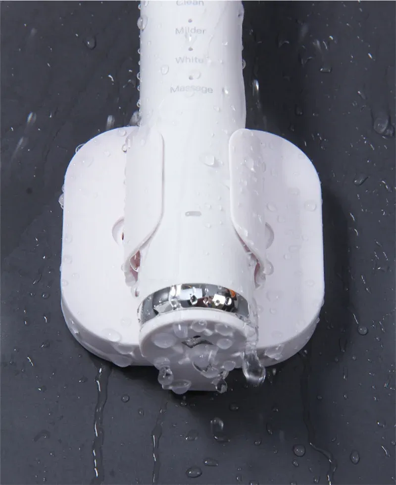 Organisateur de salle de bain au mur