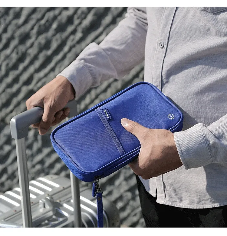 Portefeuille de voyage, ambiance lifestyle