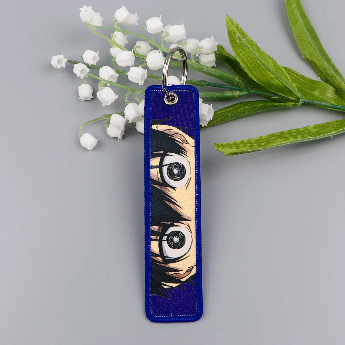 Porte-clés Gojo Satoru, accessoire au quotidien