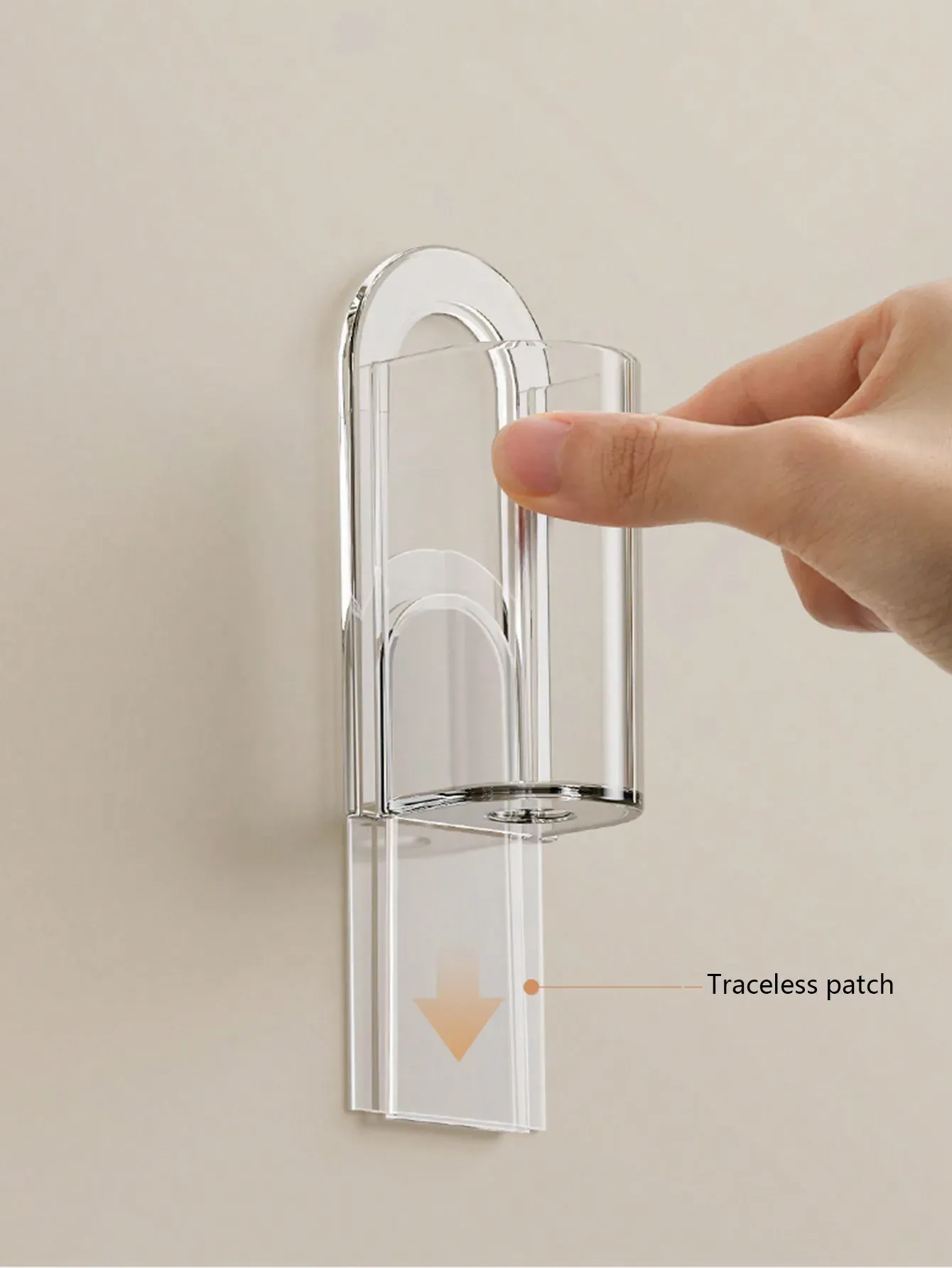 Détail du rangement pour brosses à dents et appareils d'hygiène