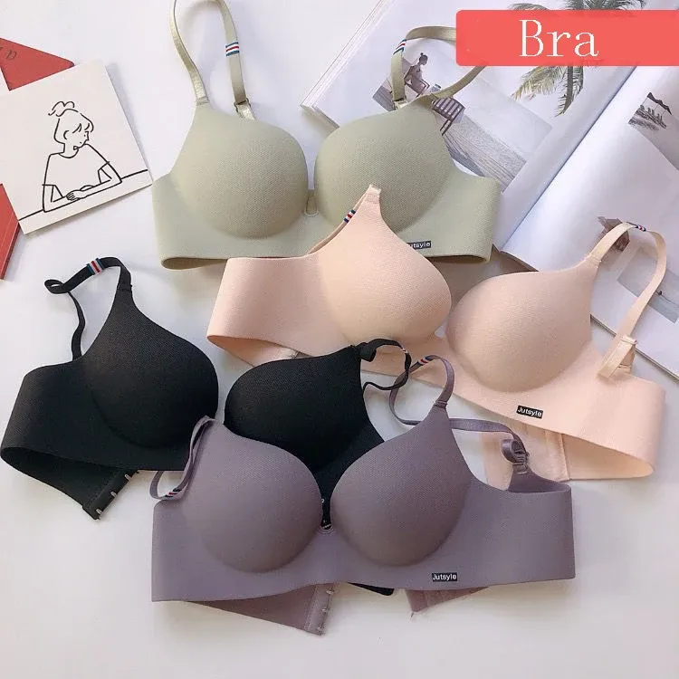 Soutien-gorge en soie glacée, vue de détail