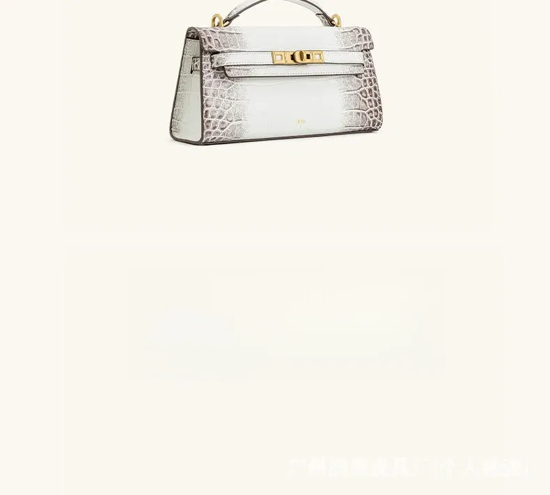 Finitions du sac à main motif crocodile