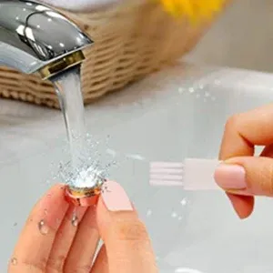 Épilateur électrique compact pour le visage