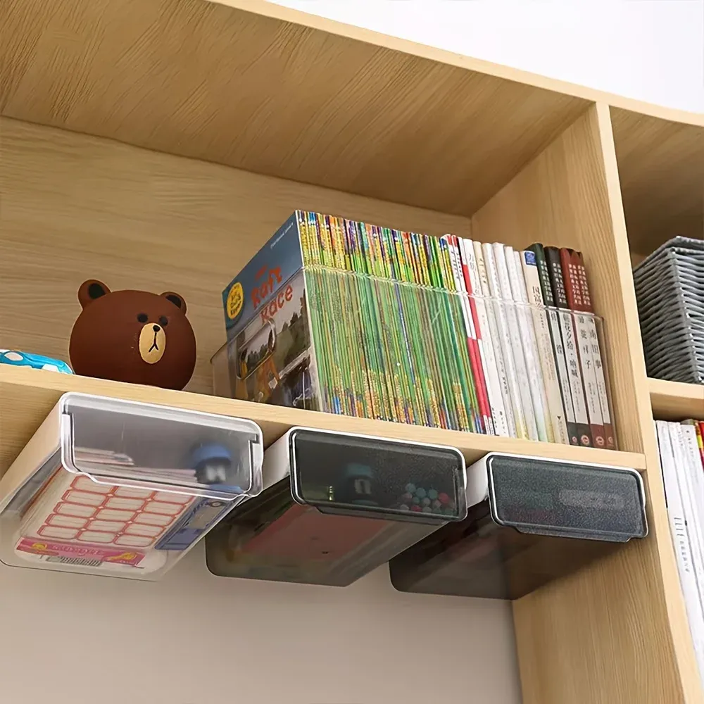 Détail du tiroir sous le bureau