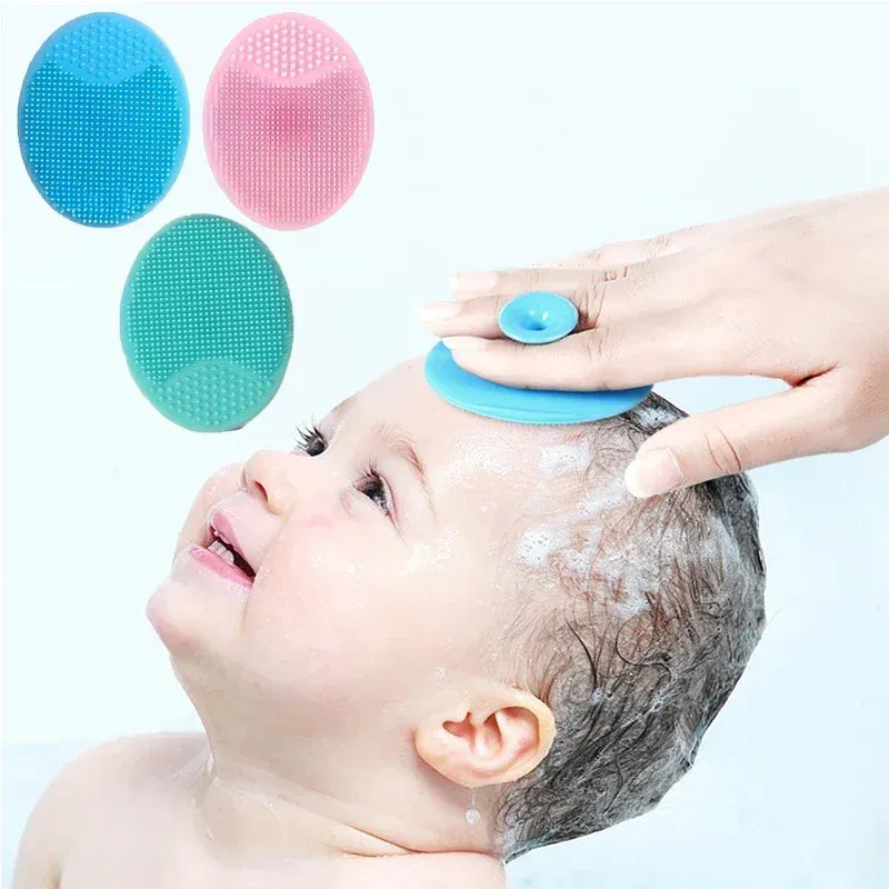 Brosse de shampooing en silicone pour bébé, brosse de bain souple pour nourrissons, pour garçons et enfants, brosse de douche, peigne à lavage des cheveux, brosse de massage - Image 1