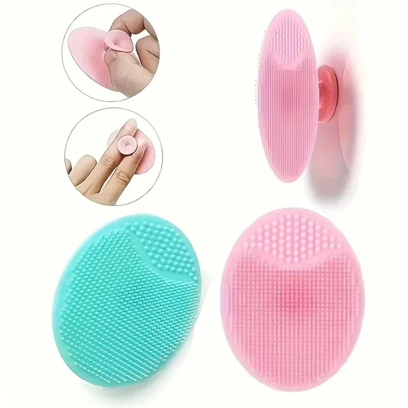Brosse à shampoing en silicone pour bébé en utilisation