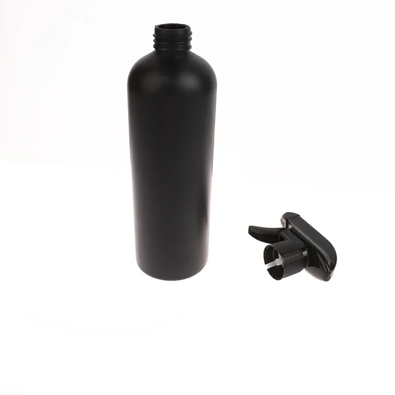 Flacon de pulvérisation rechargeable, finition