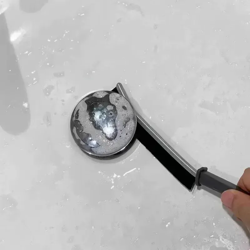 Brosse de nettoyage pour joints de salle de bain