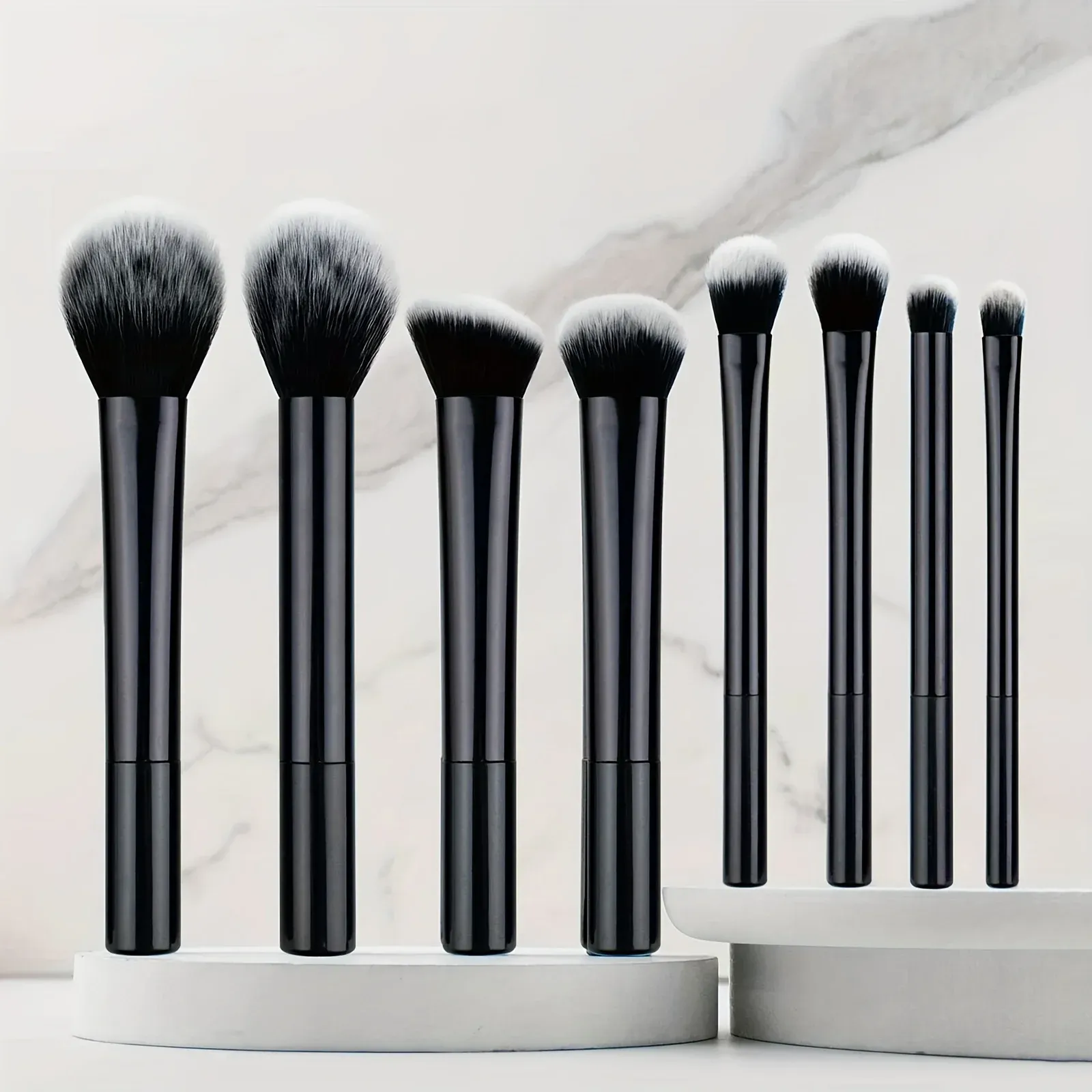 Ensemble de 8 pinceaux de maquillage faciles à nettoyer, poils synthétiques doux et sans cruauté, pour fond de teint, blush et fard à paupières - Image 1