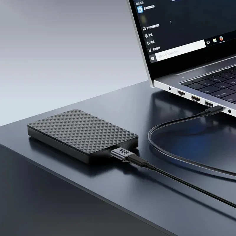Adaptateur USB-C vers Micro-B, détail du connecteur