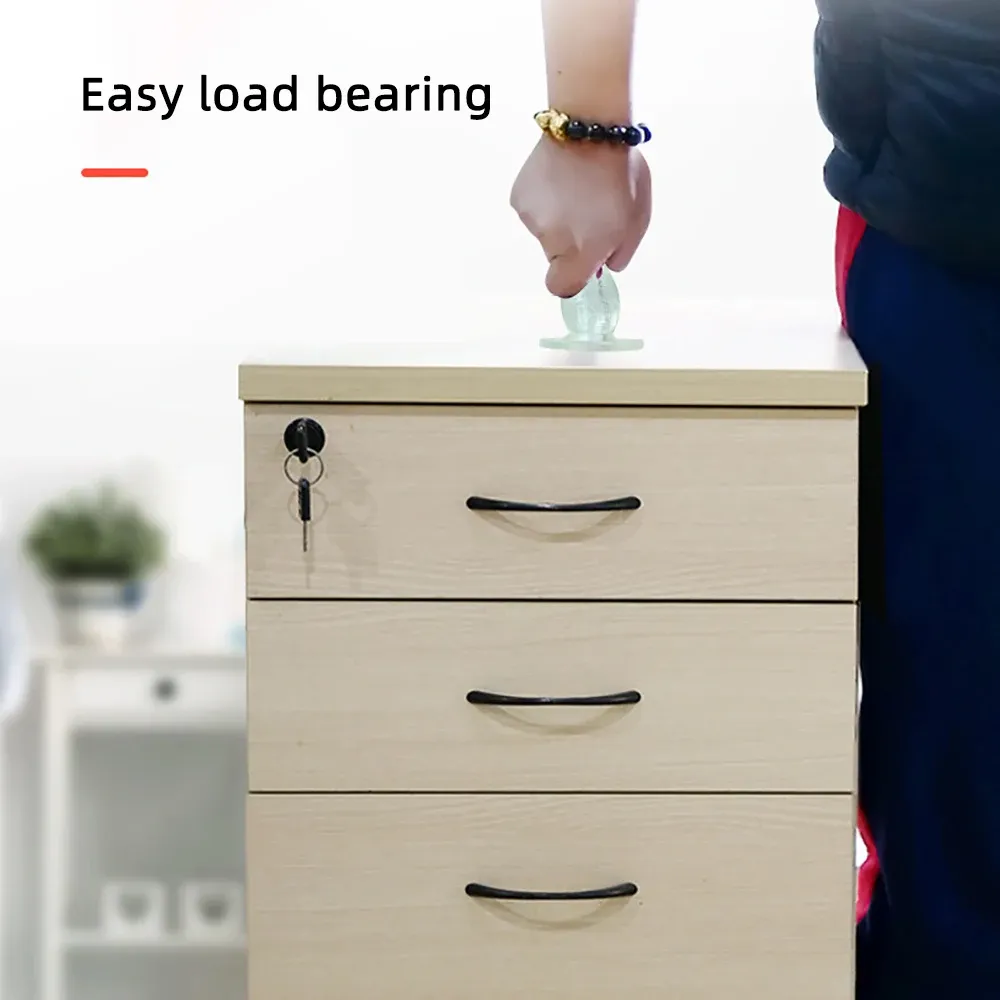 Butoir de porte transparent dans un espace de vie