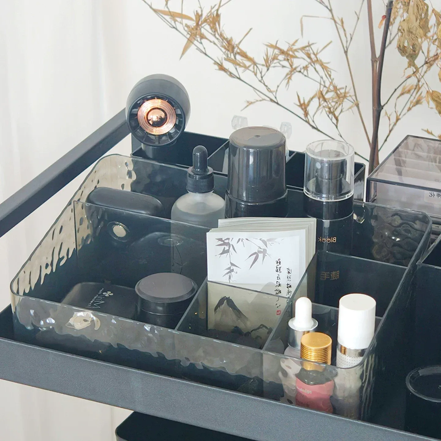 Boîte de rangement multi-compartiments à effet vague d'eau pour extensions de cils, organisateur de maquillage de bureau divisé pour cosmétiques et outils de beauté des cils 4