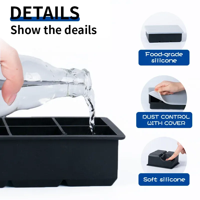 Moule à glaçons en silicone sur plan de travail