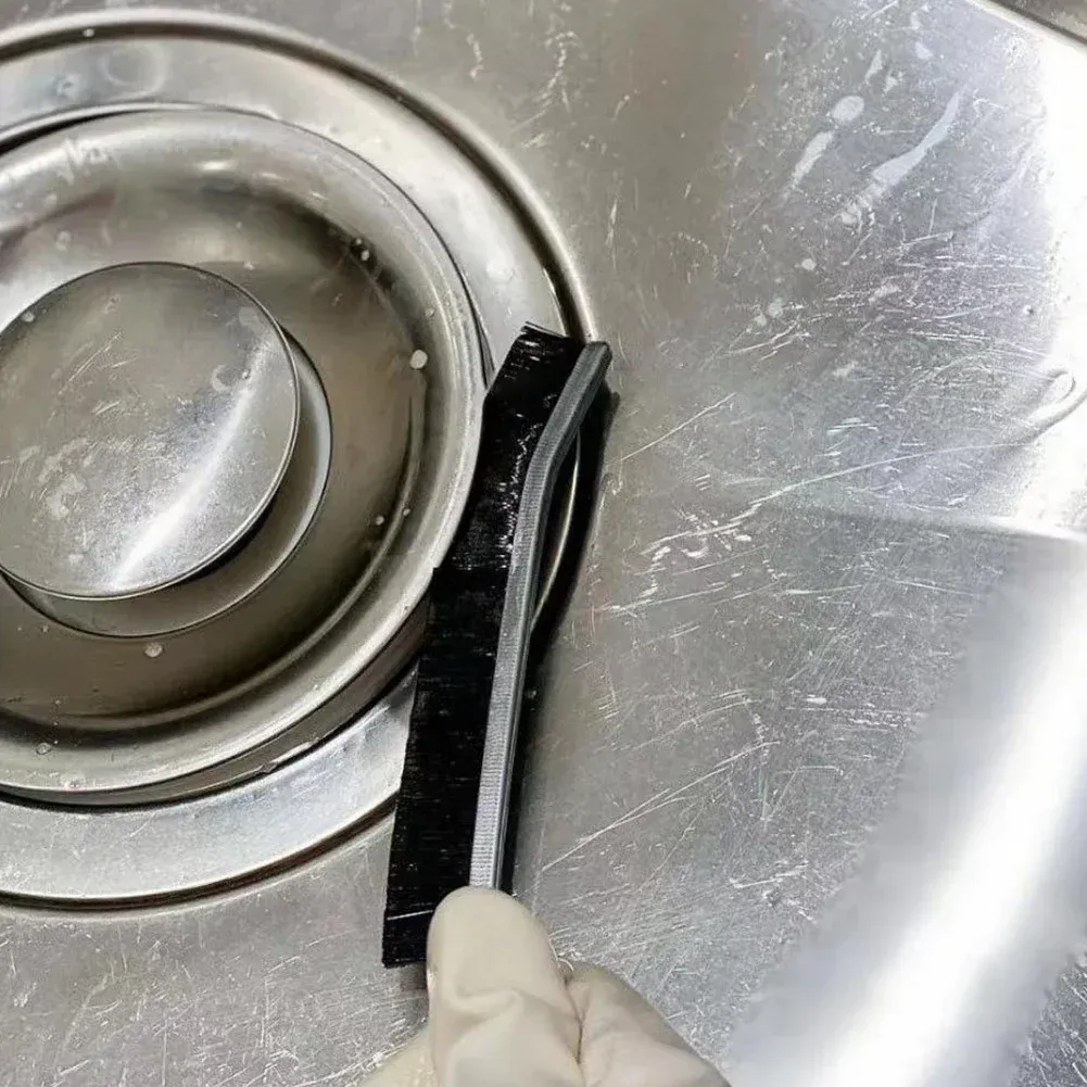 Brosse de nettoyage pour mobilier d'extérieur