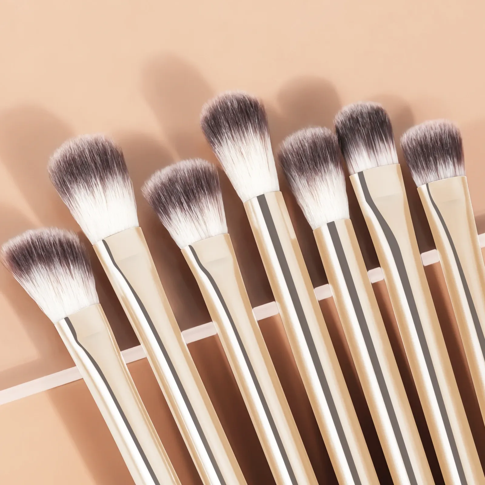 Pinceau blush pour un effet bonne mine