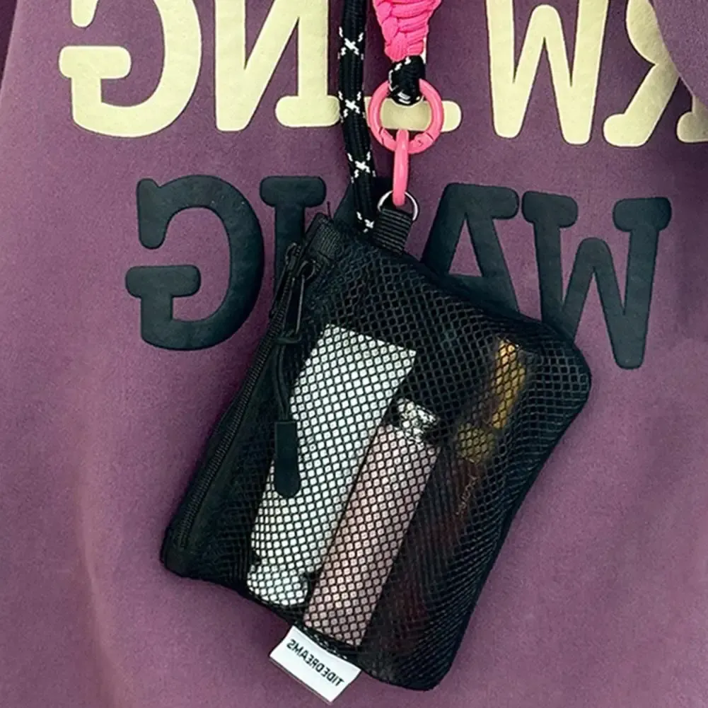 Finition soignée de la pochette de rangement