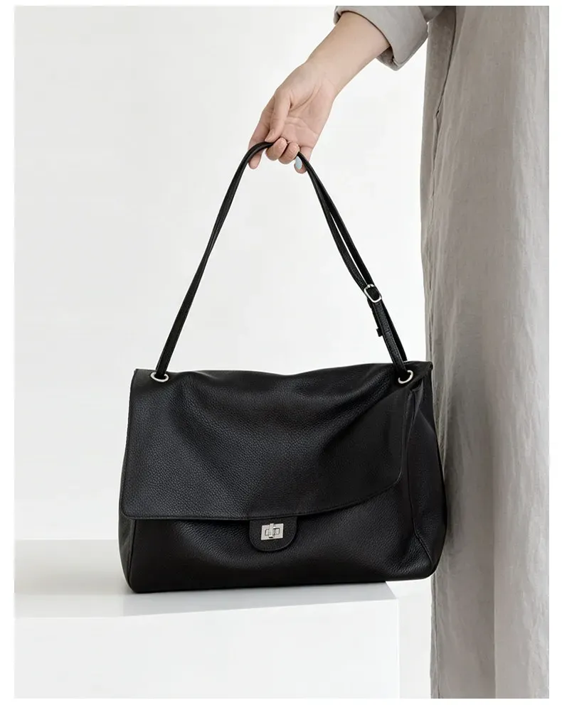 Sac en cuir sous différents angles
