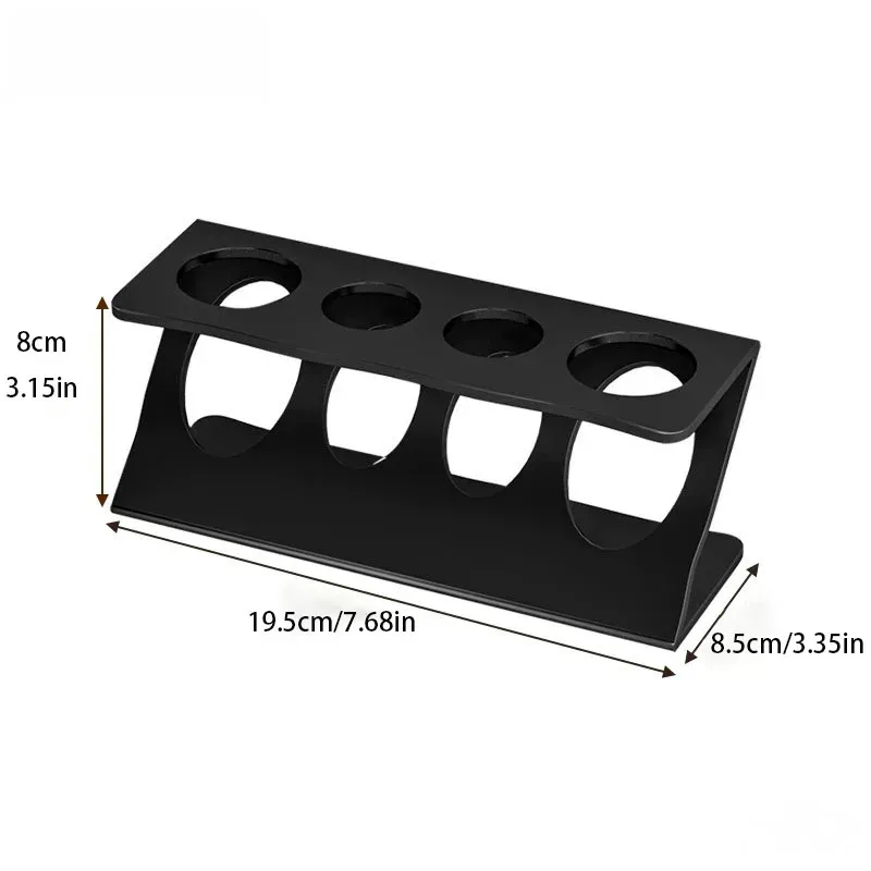 Détail des fentes de rangement pour brosses à dents
