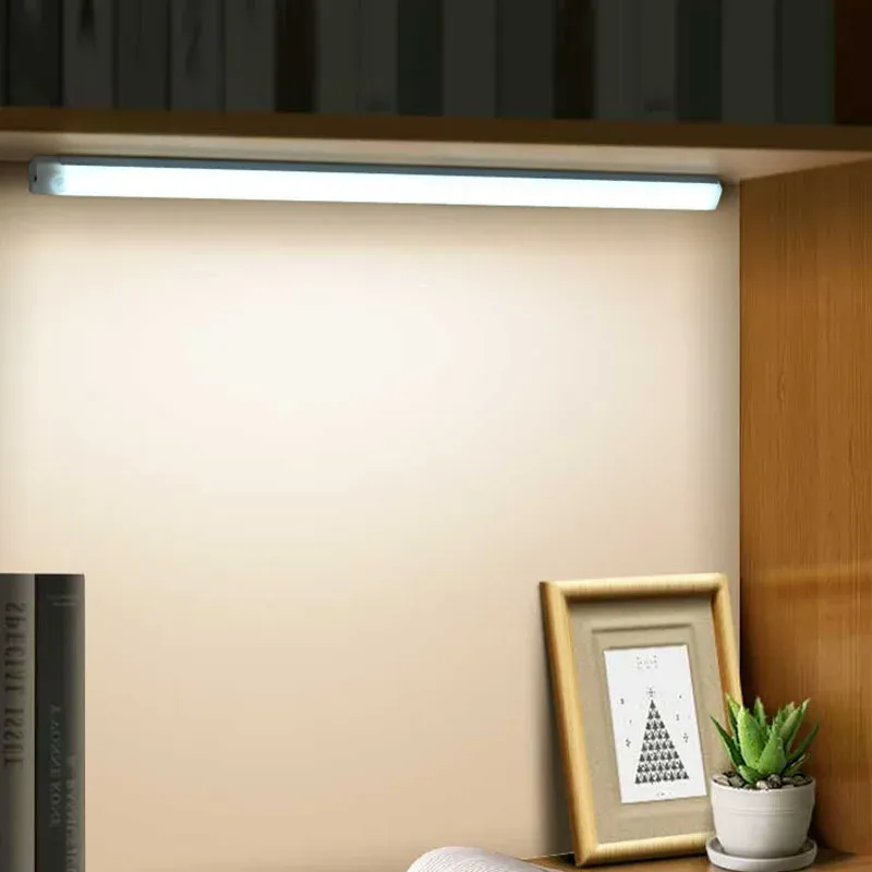 Bande lumineuse LED magnétique, lumière naturelle