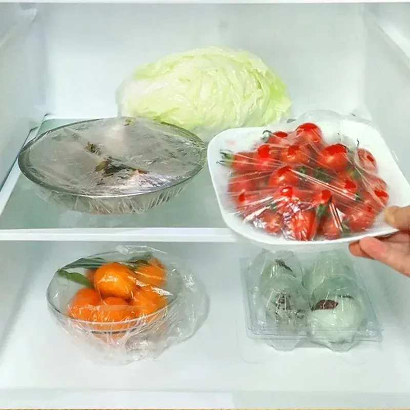 Couvre-aliments élastiques transparents en cuisine
