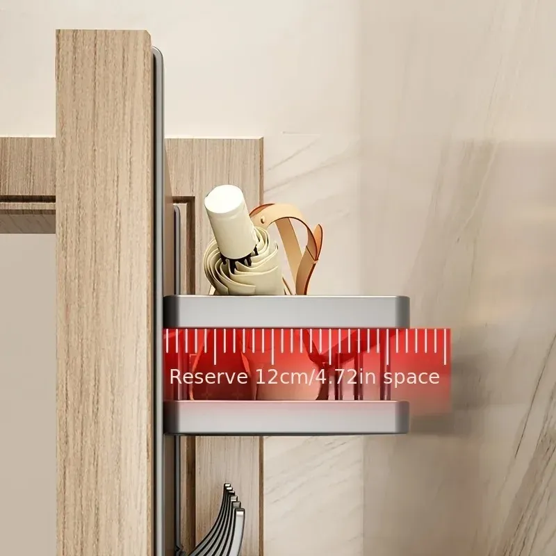 Vue détaillée du cintre de porte multifonctionnel