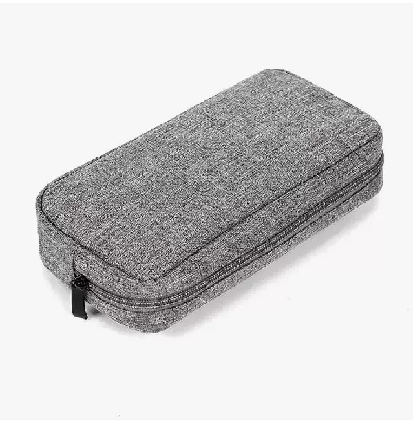Détail de la pochette de voyage
