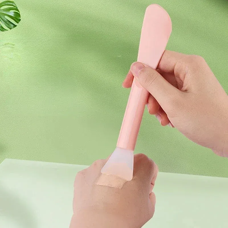 Brosse à masque facial en silicone, application du masque