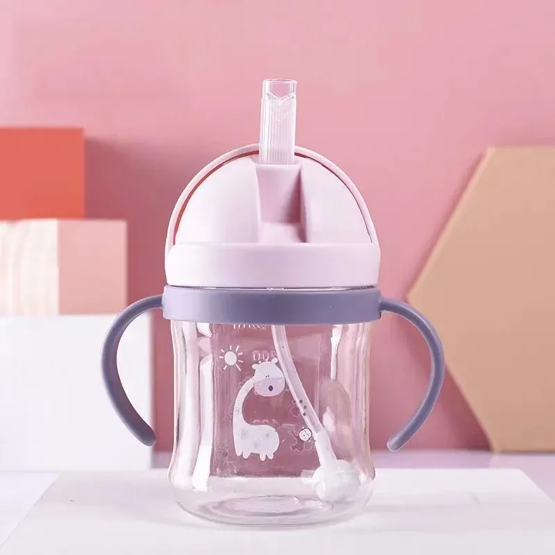 Tasse d'entraînement, vue latérale
