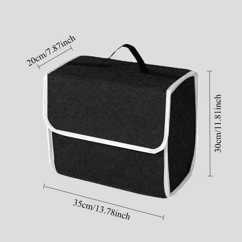 Organisateur de coffre replié pour un rangement compact