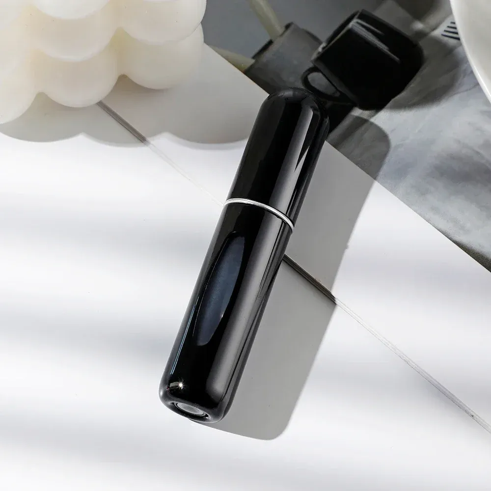 Vaporisateur de parfum portable au design élégant