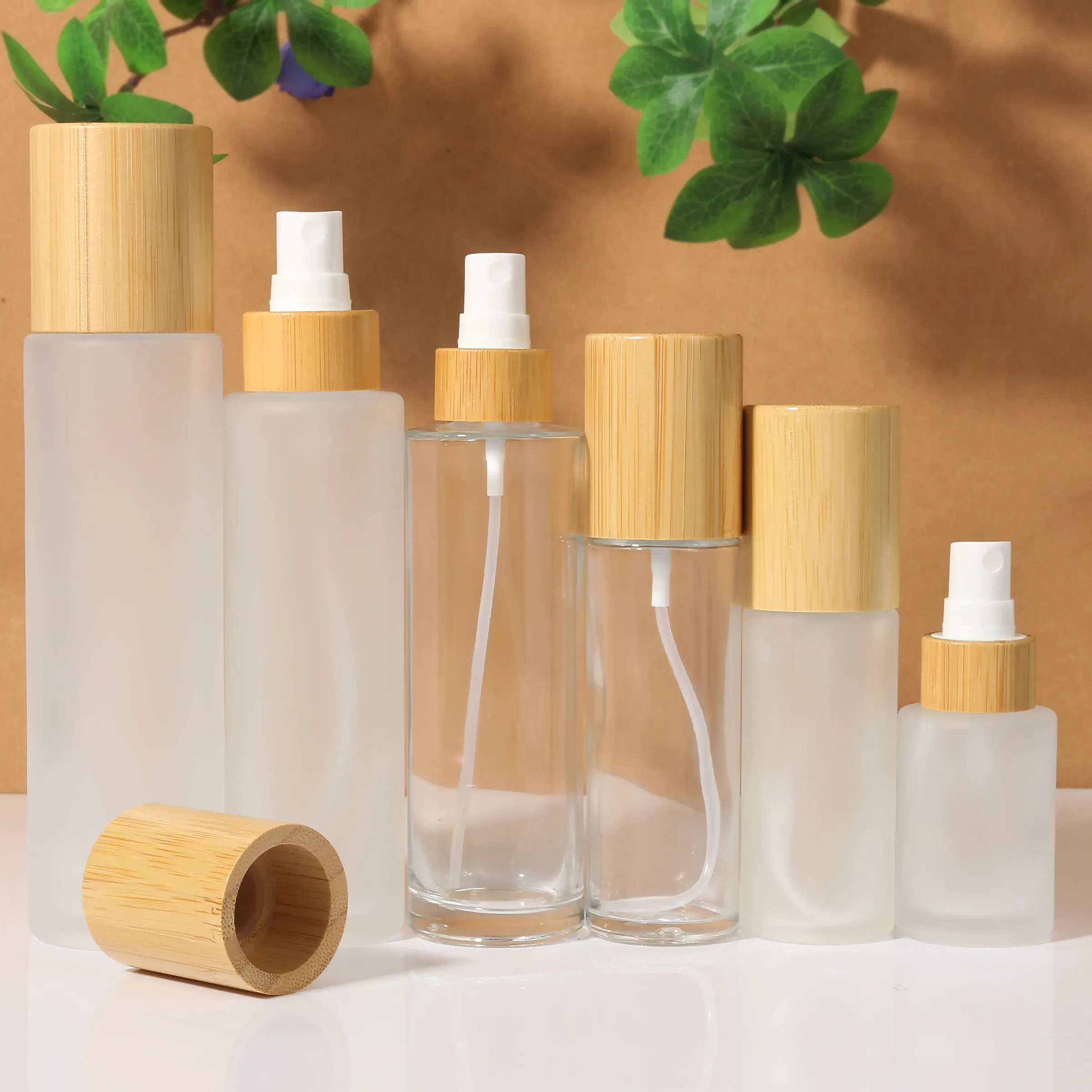 Flacon vaporisateur en verre dépoli avec couvercle en bambou, brumisateur à brume fine pour parfum liquide 3