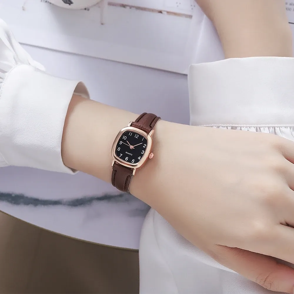 Montre minimaliste à petit cadran pour femme, bracelet en cuir ultra-fin, montre à quartz décontractée 3